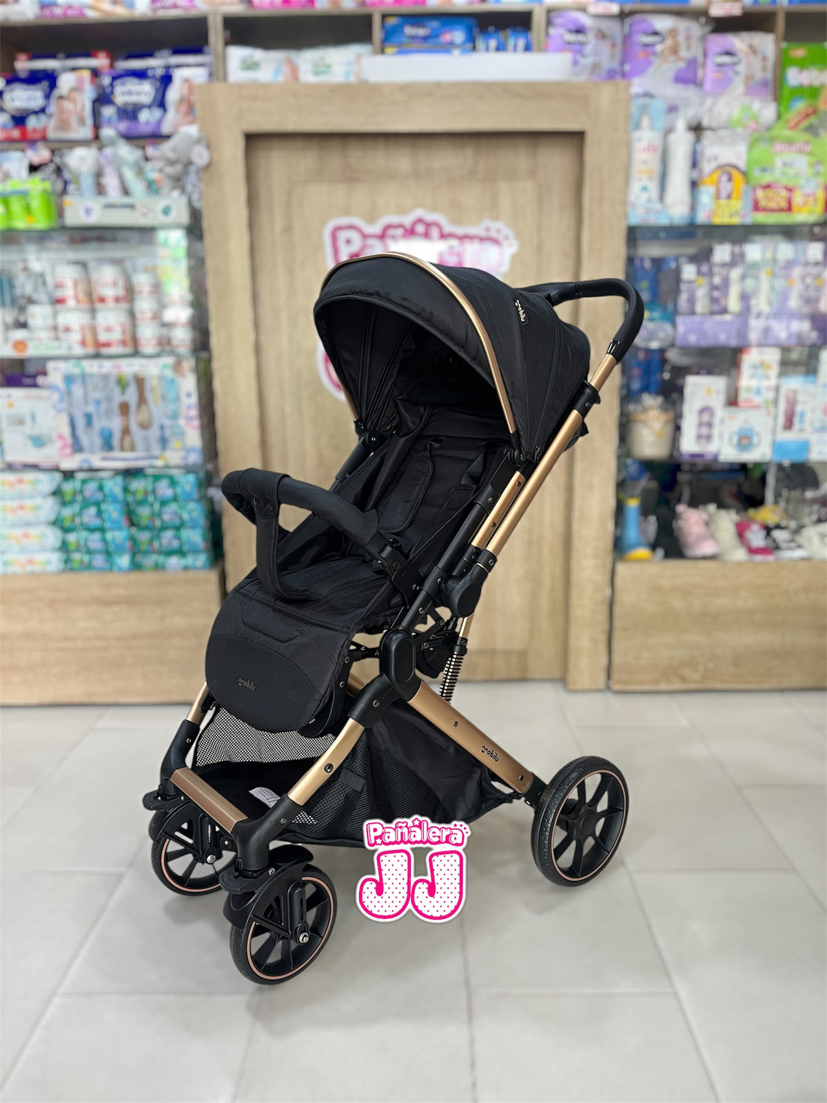 Coche con porta bebe tipo maleta Cova